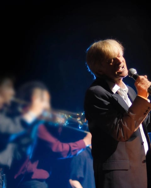 Dave, Dave un Tour en France