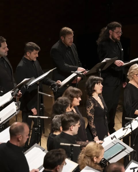 Tchaïkovski et Bruckner : Concert a cappella Accentus