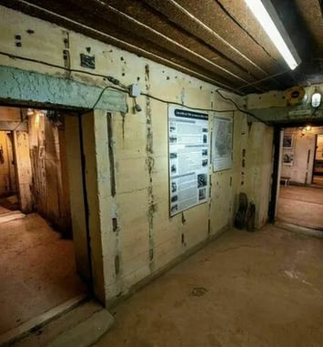 Visite libre du poste de commandement de la Flak (DCA) allemande