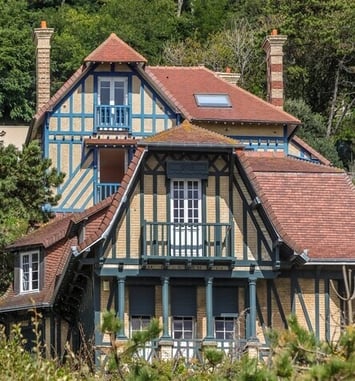 Visite guidée flash de l'exposition : les villas balnéaires du Havre à Étretat