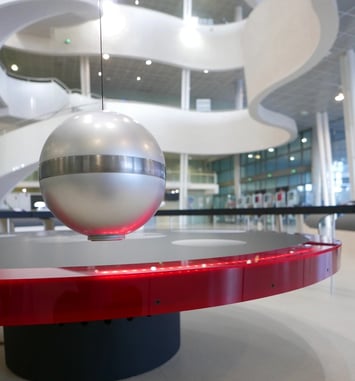 Visite guidée : présentation du pendule de Foucault