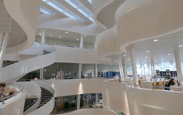 Visite guidée architecturale de la bibliothèque universitaire