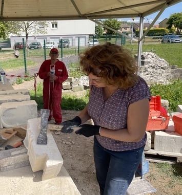 Démonstration : accueil par les bénévoles du chantier