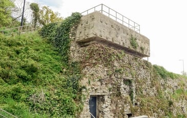 Visite guidée du poste de commandement de l'artillerie côtière de l'armée de terre allemande