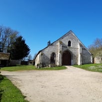 Spectacle "Visite de façade, grande dîmière" par le collectif Embuscade