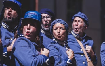 L'Armée du Chahut par la Cie La Roulotte Ruche