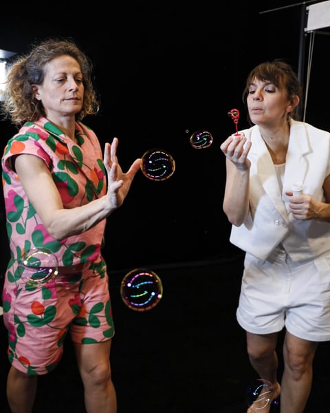 Cahutes - Danse par la compagnie Sac de noeuds